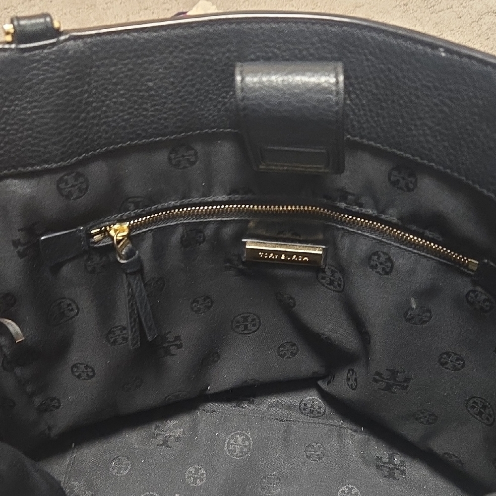Black Leather Tote Bag - Picture 2 of 6